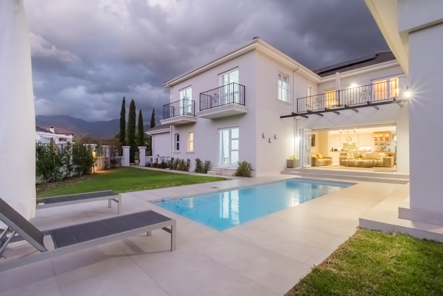 4 Bedroom Property for Sale in Val De Vie Estate Western Cape